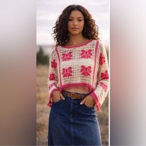 House of Harlow 1960 crochet sweater shawl. One size.